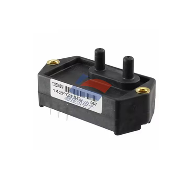 142PC15D 1-6V Salida de voltaje a través del sensor de presión de agujero 8MA Corriente de suministro SIP-3 Montaje
