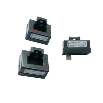 YJJ L03S600D15WM 10μs 20mA bidireccional ± 1% 600A Un sensor de corriente Hall está instalado en la base