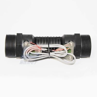 El caudalímetro ultrasónico YJJ FS0001 tiene un rango de medición de 1,5 - 3000 L/h y se utiliza en sistemas de gestión de agua