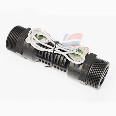 El caudalímetro ultrasónico YJJ FS0001 tiene un rango de medición de 1,5 - 3000 L/h y se utiliza en sistemas de gestión de agua