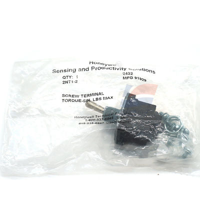 YJJ 2NT1-1 2NT1-2 Interruptor basculante de doble polo y doble tiro es adecuado para escenarios de instalación en panel